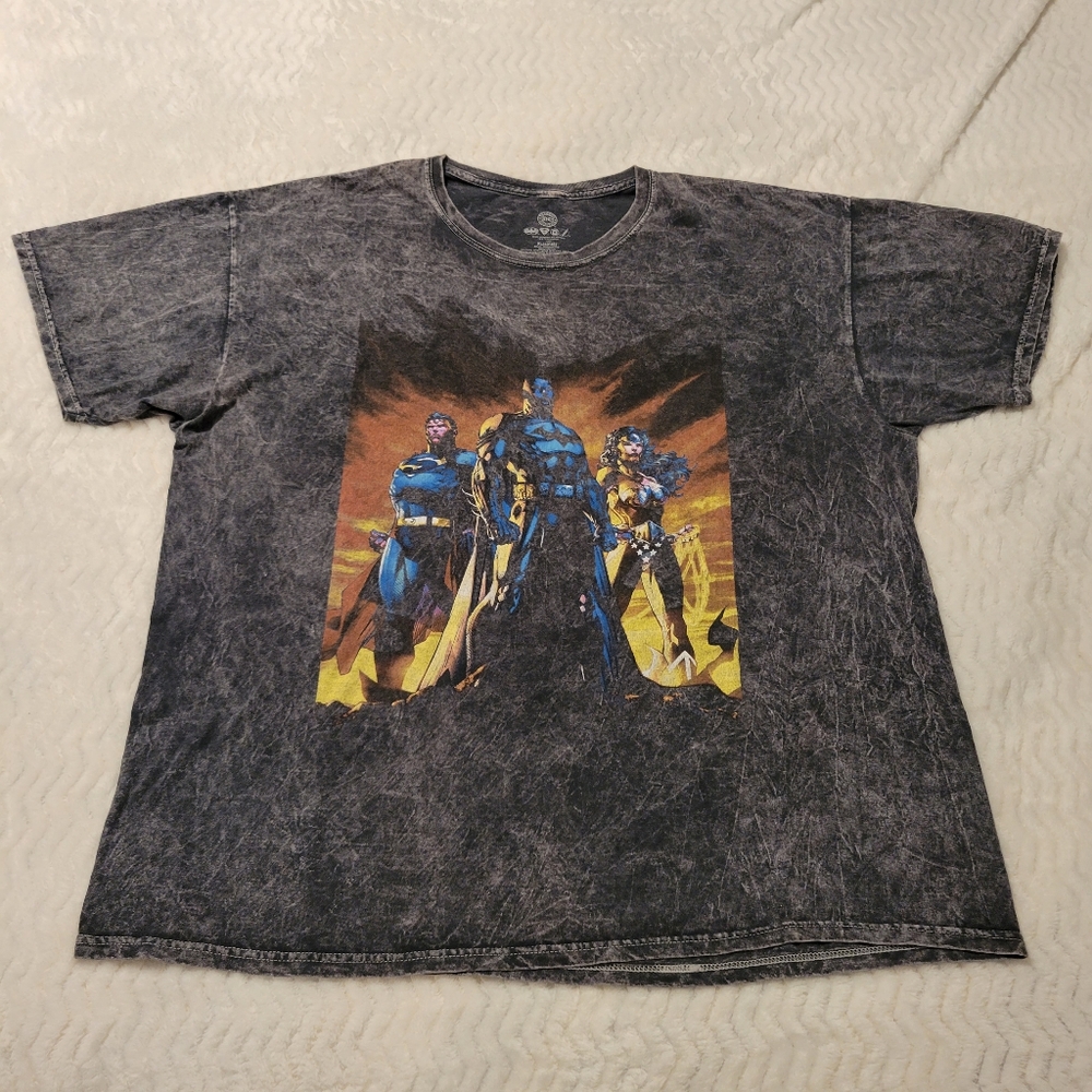 Batman Superman Wonder Woman DC Comics T Shirt Acid Wash Black Shirt Sz XL